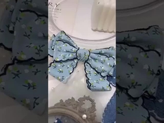 กระดานยีนส์ลักษณะดอกไม้เล็กๆ ขอบกระดาน/ขอบตรง