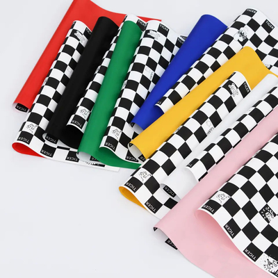 ราคาดี ด้านหนึ่งของดอกไม้รูปแบบ plaid กระดาษบรรจุของขวัญ กระดาษพลาสติก ออนไลน์