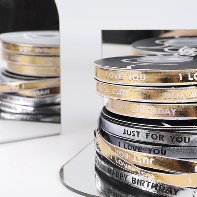 ราคาดี 1cm hot stamping อังกฤษตัวอักษรทองคําขนาดเล็ก สตาร์ดอกไม้สวมผ้าพันคอของขวัญเค้กริบบอน DIY วัสดุของขวัญกล่องเทปตกแต่ง ออนไลน์
