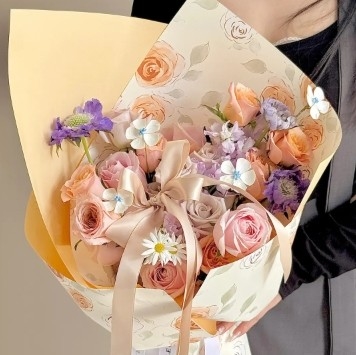 ซื้อ 35*50cm กระดาษพิเศษบรรจุ ตัวเลือกที่เหมาะสมสําหรับการจัดดอกไม้ในแม่น้ํา online manufacture