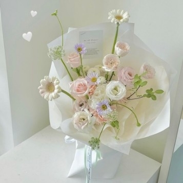 ซื้อ กระดาษห่อดอกไม้ลายดอกไม้ฟิล์มไข่มุกหนาพิเศษขนาด 57*57 ซม. พร้อมหลายสี online manufacture