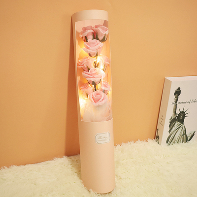ซื้อ มีของขวัญสุดสร้างสรรค์สำหรับวันวาเลนไทน์สำหรับแฟนสาวและเพื่อนสนิทของคุณ เช่น ช่อสบู ดอกกุหลาบประดิษฐ์ในกล่องของขวัญ และถังโอบกอด พร้อมจำหน่ายในราคาส่งจากผู้ผลิต online manufacture