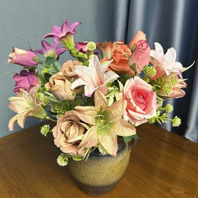 ซื้อ ดอกไม้แบบจําลอง ผสมดอกกุหลาบยุโรป ดอกไม้พรรษา แต่งงานแต่งตกแต่งบ้านตกแต่งข้ามชายแดน ดอกไม้ปลอม การผลิตออนไลน์