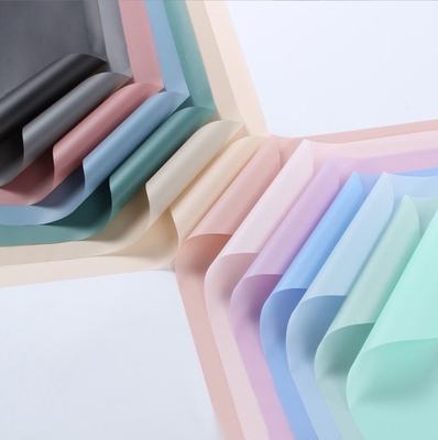ซื้อ กระดาษบรรจุดอกไม้ แมท กันน้ํา ครึ่งโปร่ง วัสดุบรรจุดอกไม้หลายสี online manufacture