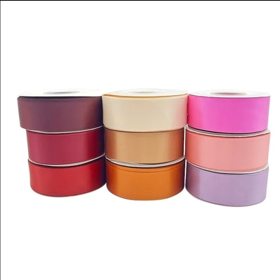 ราคาดี โรงงานขายยอดขาย Custom Double Faced Satin Wrap Ribbon Roll Print Custom Logo With Gift Wrap รางวัลของขวัญ ออนไลน์