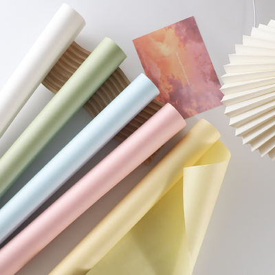 ราคาดี คอลเลกชั่นใหม่ กระดาษงานอาชีพฟีนิกซ์สีแข็ง แคร์ฟท์ห่อหนักที่มีความแข็งแรงในการยืดหยุ่นสูงสําหรับการจัดดอกไม้แต่งงาน ออนไลน์