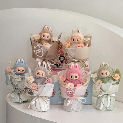 ราคาดี หุ่น Labubu Plush ที่สวยงามเสร็จ รวมดอกไม้ Labubu Plush กับดอกไม้จริง ของขวัญวันเกิด ออนไลน์