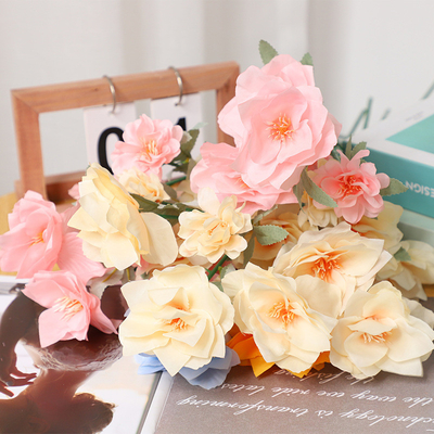 ราคาดี ขายปลีกของสามหัว Western Narcissus ดอกไม้จําลอง งานแต่ง วัสดุดอกไม้ผ้าไหม ดอกไม้งานแต่ง ดอกไม้การจัดวาง ดอกไม้ปลอม ของผู้ผลิต ออนไลน์