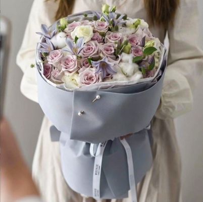 ราคาดี กระดาษลายนูนสไตล์เกาหลีกันน้ำสำหรับบรรจุภัณฑ์งานศิลปะดอกไม้กระดาษ Kafin ขนาด 58*58 ซม. ช่อกลมพลาสติก ออนไลน์