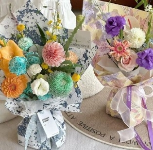 กระดาษแต่งแบบดอกไม้ฝัน กระดาษแต่งดอกไม้ กระดาษ 57*57cm หลายสี