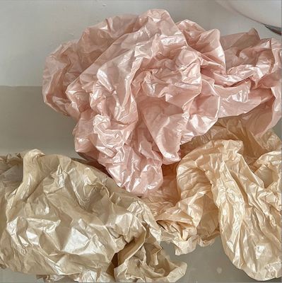 ราคาดี กระดาษหิมะลูกแพร์: โซลูชันที่สมบูรณ์แบบสำหรับการบรรจุห่อดอกไม้และนำเสนอของขวัญ ออนไลน์