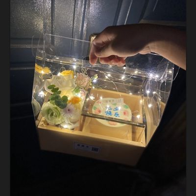 ราคาดี กล่องเค้กดอกไม้ กล่องดอกไม้ผลไม้พับได้จากพีวีซีโปร่ง กล่องดอกไม้วางของในวันวาเลนไทน์ และกล่องของขวัญดอกไม้ที่นิยม ออนไลน์